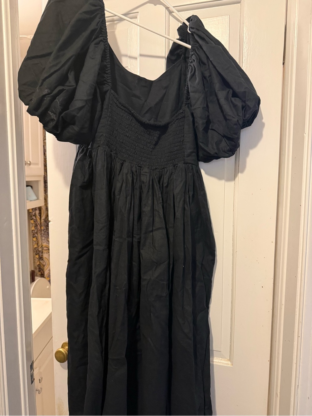 ELF Black Puff-Sleeve Smocked Midi Dress